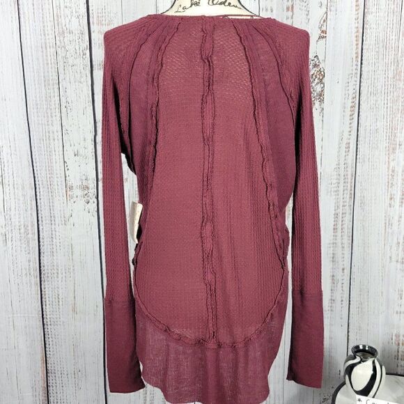 WE THE FREE Waffle Knit Oversized Long Sleeve Tunic Blouse - Picture 4 of 7